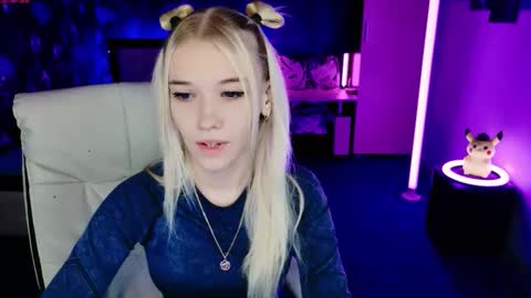 naomihita online show from 12/18/25, 01:17