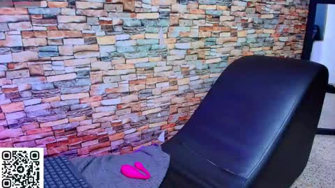 Snapshot of naomii_campbelll chatting on 06/07/26, 01:54 Naomi Campbel online show from 06/07/26, 01:54