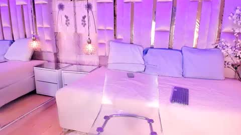     online show from 02/07/26, 04:38