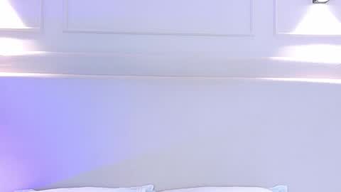 Naomi Klarc online show from 11/05/25, 03:17