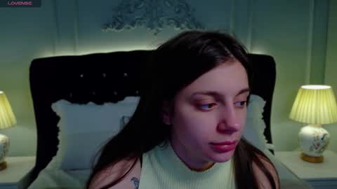 Naomi online show from 11/28/25, 04:48