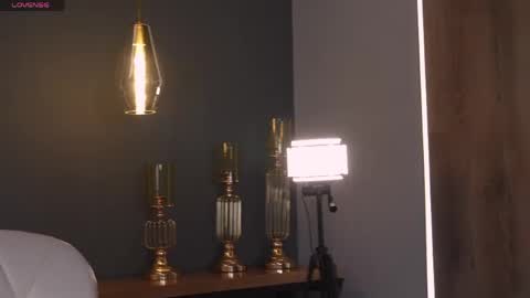 Naomi online show from 04/12/26, 12:21