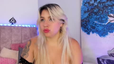 Laura  online show from 04/23/26, 12:29