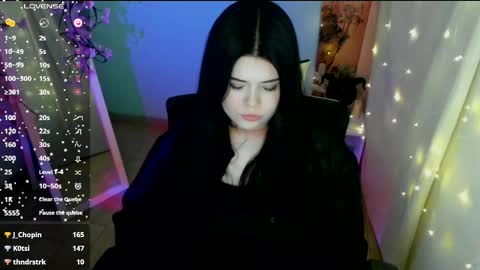 Snapshot of naomivibes chatting on 05/16/26, 10:36 Naomi online show from 05/16/26, 10:36