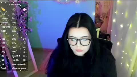 Naomi online show from 06/18/26, 05:51