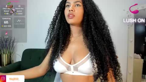 Naomi     online show from 03/10/25, 02:39