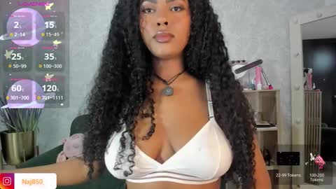 Naomi     online show from 11/17/25, 11:32