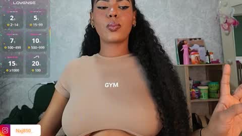 Naomi     online show from 02/08/26, 10:35