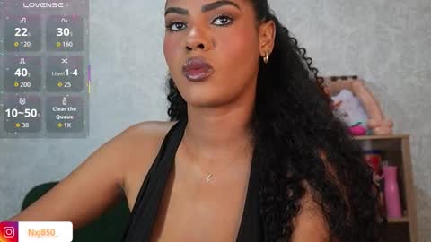 Naomi     online show from 03/06/26, 09:33