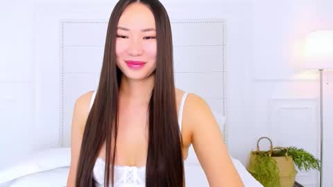 Naomi online show from 10/31/25, 03:07