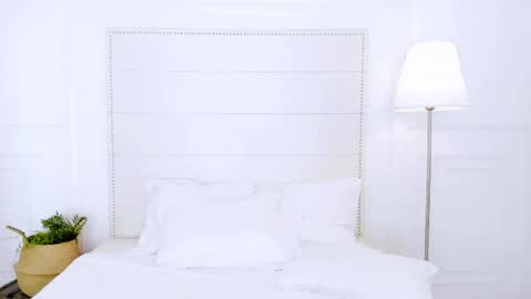 Naomi online show from 04/21/26, 01:53