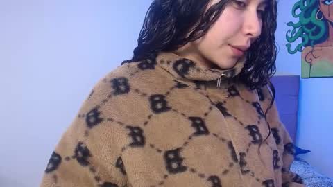 Snapshot of naomybenedetti chatting on 10/06/25, 01:08 Nao online show from 10/06/25, 01:08