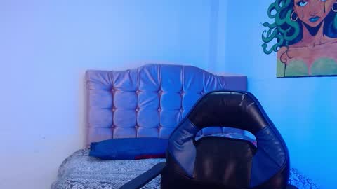 Snapshot of naomybenedetti chatting on 11/05/25, 12:27 Nao online show from 11/05/25, 12:27