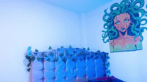 Snapshot of naomybenedetti chatting on 11/23/25, 02:28 Nao online show from 11/23/25, 02:28