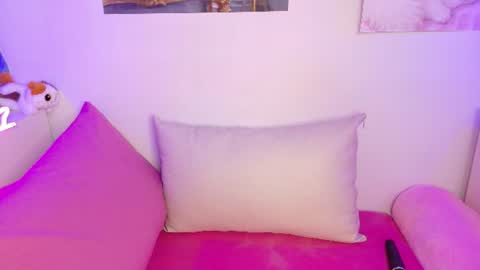 Snapshot of nara_pink chatting on 07/14/26, 08:03 nara_pink online show from 07/14/26, 08:03
