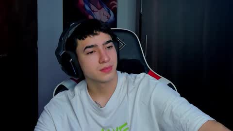 sebastian online show from 12/05/25, 04:43