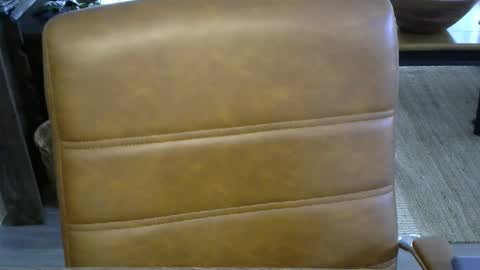 Snapshot of nareth338 chatting on 10/01/25, 04:02 nareth338 online show from 10/01/25, 04:02