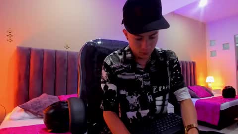 Nascary Fox online show from 11/01/25, 07:49