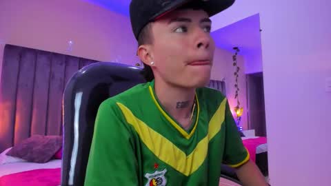 Nascary Fox online show from 12/14/25, 02:00