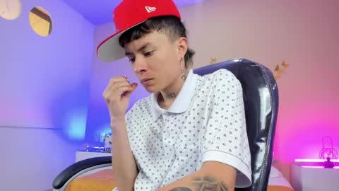 Nascary Fox online show from 04/22/26, 02:29