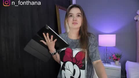 Nashly Fontana online show from 11/30/25, 02:32