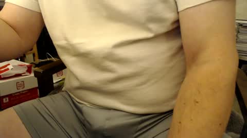 Snapshot of nassauliman chatting on 12/16/24, 12:59 nassauliman online show from 12/16/24, 12:59