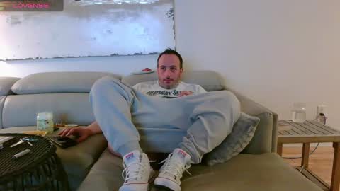 nassobout online show from 01/30/25, 02:38