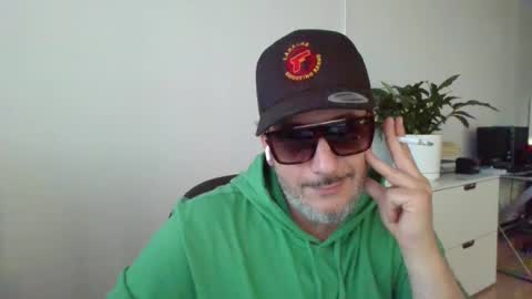 nassobout online show from 09/10/25, 10:10