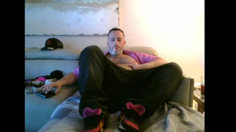 nassobout online show from 09/16/25, 10:22