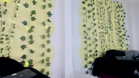 Snapshot of nastasha_nasty1 chatting on 02/22/25, 06:06 Maira online show from 02/22/25, 06:06