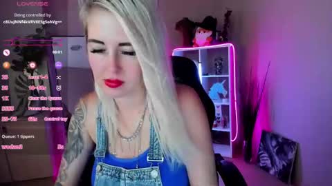 Snapshot of nastasya_cute chatting on 06/13/26, 02:20 Nastya online show from 06/13/26, 02:20