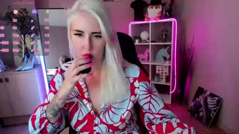 Snapshot of nastasya_cute chatting on 06/22/26, 03:25 Nastya online show from 06/22/26, 03:25