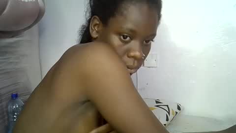 nasti_petite online show from 03/05/25, 07:05