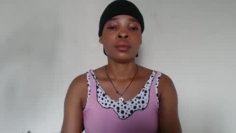 bella online show from 11/13/25, 09:30