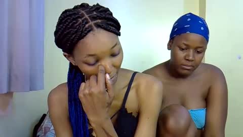 OILy Girl online show from 09/23/25, 05:10