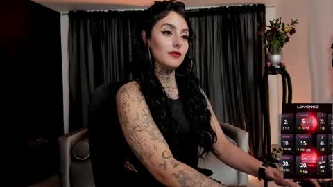 Snapshot of nasty_alice1 chatting on 02/26/25, 04:47 Goddess Alice online show from 02/26/25, 04:47