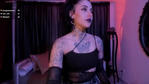 Snapshot of nasty_alice1 chatting on 10/20/25, 03:18 Goddess Alice online show from 10/20/25, 03:18