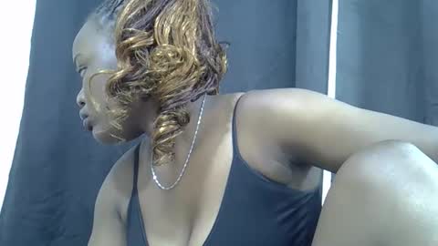 nasty_bitch05 online show from 04/23/26, 07:16