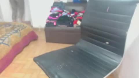 Vivian online show from 09/24/25, 09:51