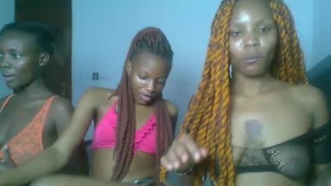 nasty_divah online show from 05/22/26, 09:04