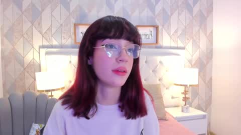 Snapshot of nastya_fantasy chatting on 02/05/25, 07:20 Nastya online show from 02/05/25, 07:20