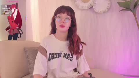 Snapshot of nastya_fantasy chatting on 09/24/25, 08:01 Nastya online show from 09/24/25, 08:01
