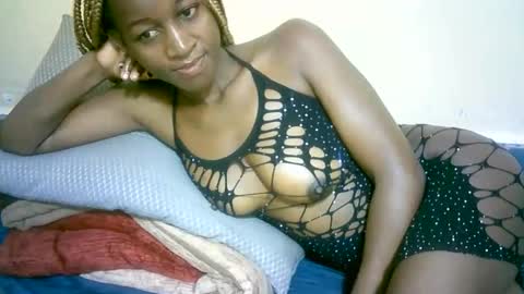 Marie online show from 09/12/25, 06:35