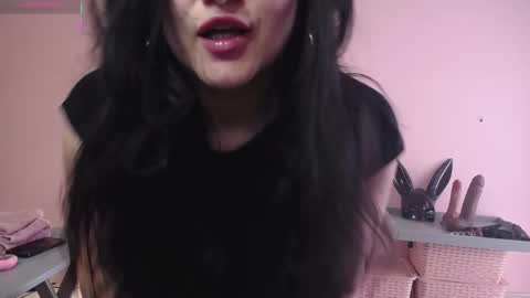 Snapshot of nastybambi_ chatting on 09/09/25, 07:52 Bambi online show from 09/09/25, 07:52