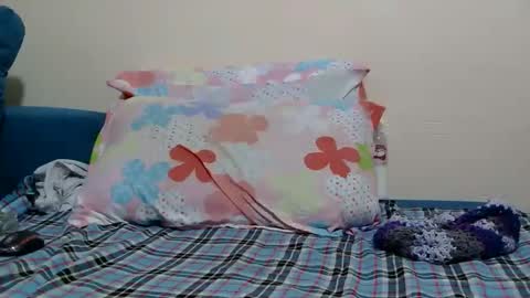 Bella online show from 11/22/25, 10:25