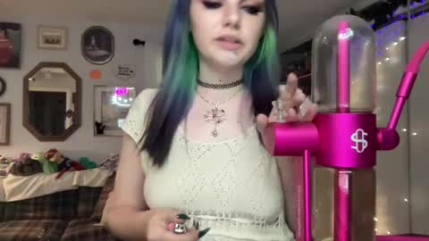     online show from 09/28/25, 08:03