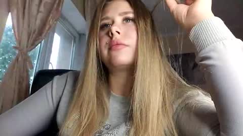 Snapshot of nastypon12122005 chatting on 10/17/25, 08:17 AngelaBooc online show from 10/17/25, 08:17