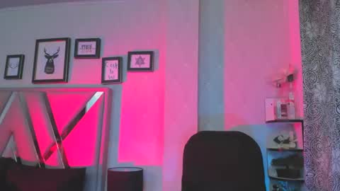 Natacha black online show from 02/19/25, 12:57