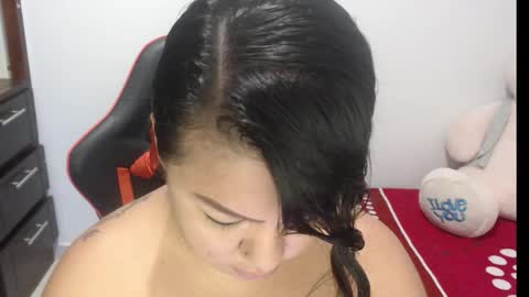 Nata Ramirez online show from 10/25/25, 06:10