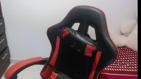 Nata Ramirez online show from 02/15/26, 07:51